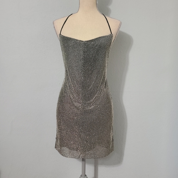 12th Tribe Sequin Silver Dress NWT Size S/M - www.disolcolor.com 12th Tribe Sequin Silver Dress NWT Size S/M - www.disolcolor.com
